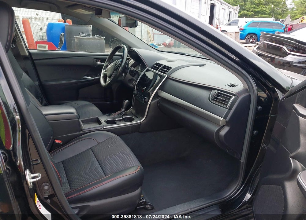 2015 TOYOTA CAMRY SE VIN: 4T1BF1FK6FU036200
