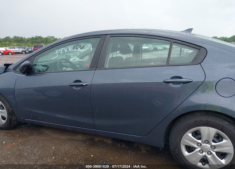 2016 KIA FORTE LX VIN: KNAFK4A64G5571046