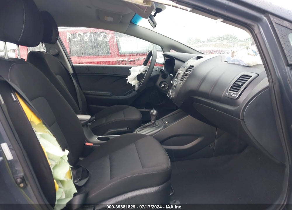 2016 KIA FORTE LX VIN: KNAFK4A64G5571046