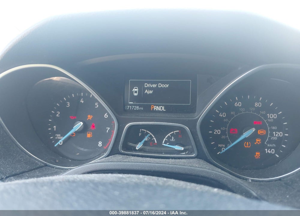 2018 FORD FOCUS SE VIN: 1FADP3K24JL280363