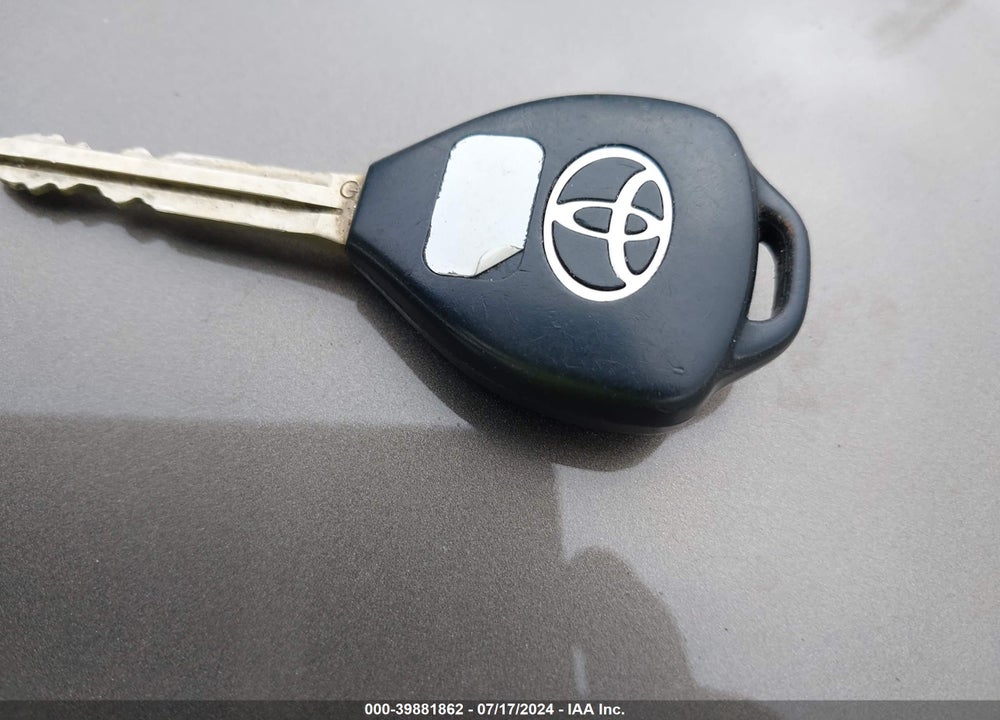 2012 TOYOTA RAV4 VIN: 2T3BF4DV8CW202590