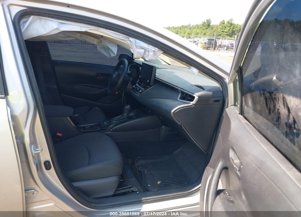 2022 TOYOTA COROLLA VIN: JTDEAMDE5NJ043282