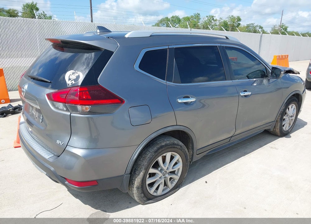 2018 NISSAN ROGUE VIN: JN8AT2MT5JW457014