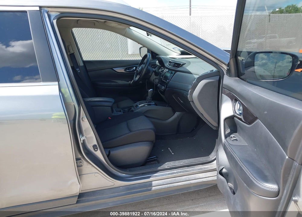 2018 NISSAN ROGUE VIN: JN8AT2MT5JW457014