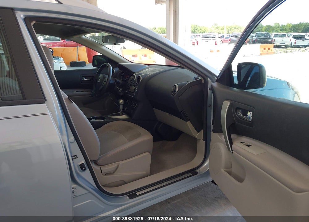 2015 NISSAN ROGUE SELECT S VIN: JN8AS5MT1FW160317