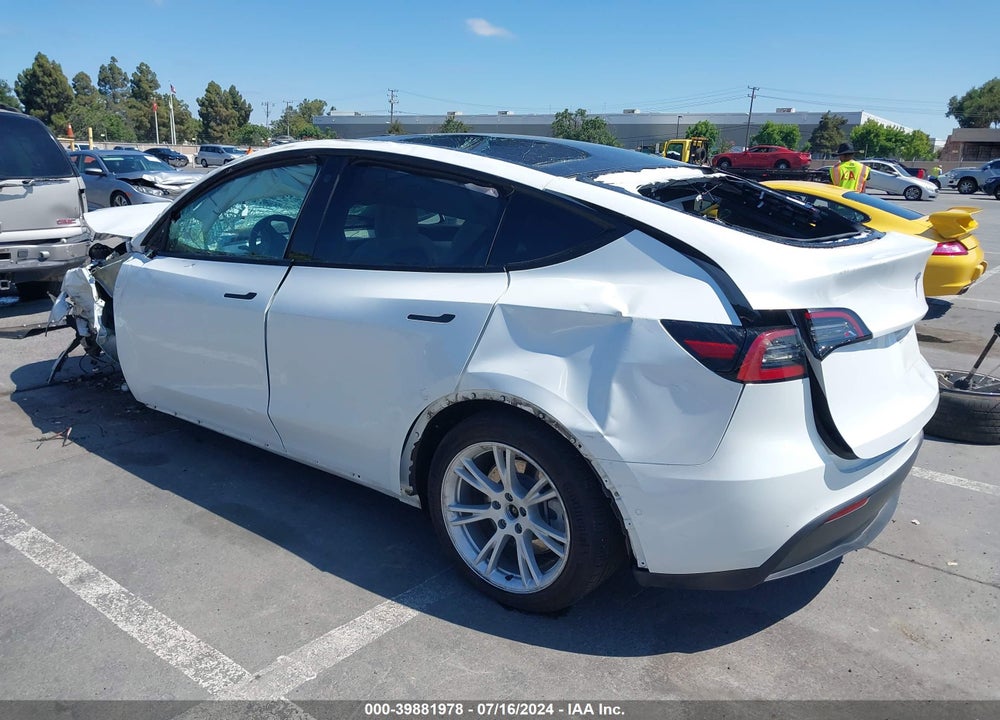 2021 TESLA MODEL Y LONG RANGE DUAL MOTOR ALL-WHEEL DRIVE VIN: 5YJYGAEEXMF197663