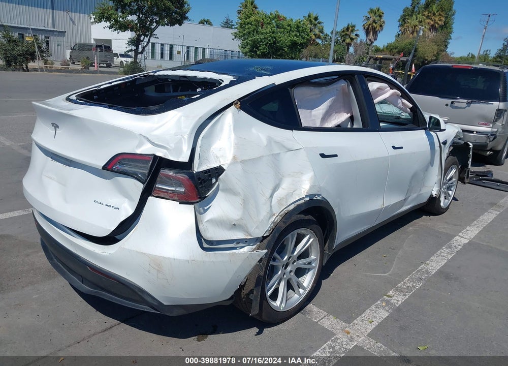 2021 TESLA MODEL Y LONG RANGE DUAL MOTOR ALL-WHEEL DRIVE VIN: 5YJYGAEEXMF197663
