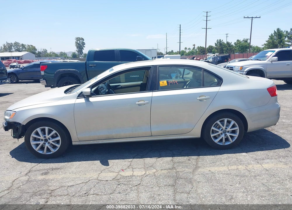 2011 VOLKSWAGEN JETTA 2.5L SE VIN: 3VWDZ7AJ8BM328805