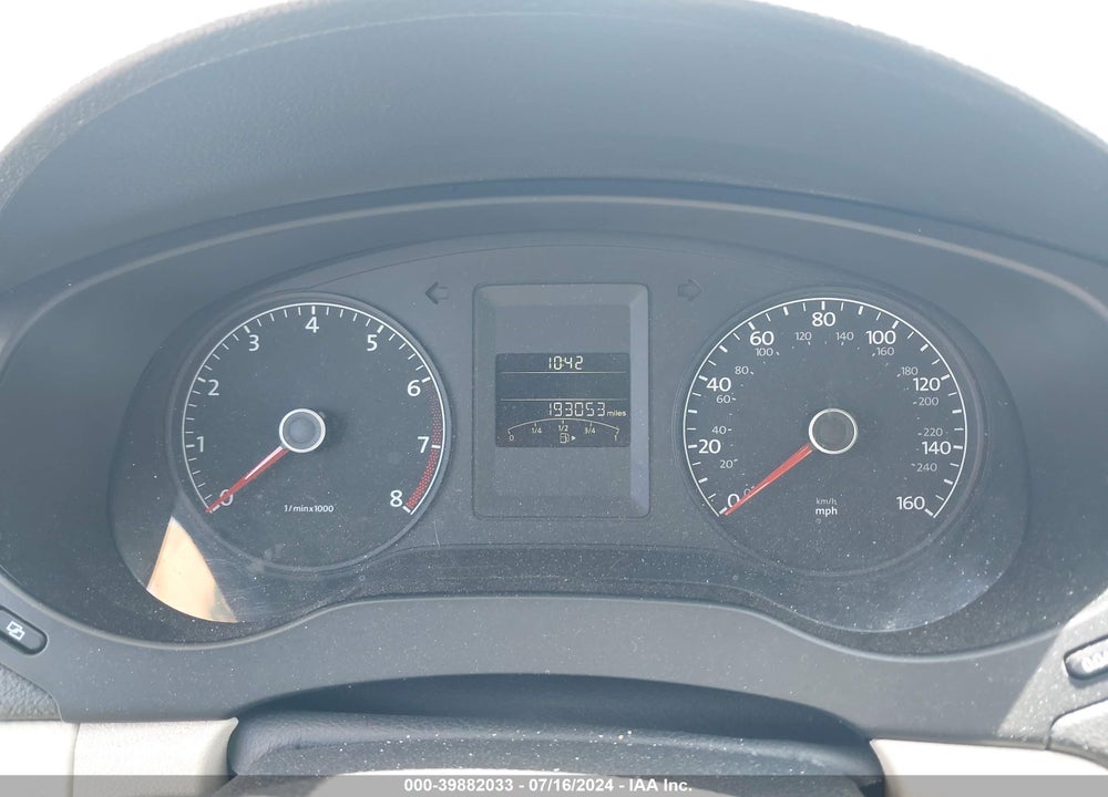 2011 VOLKSWAGEN JETTA 2.5L SE VIN: 3VWDZ7AJ8BM328805