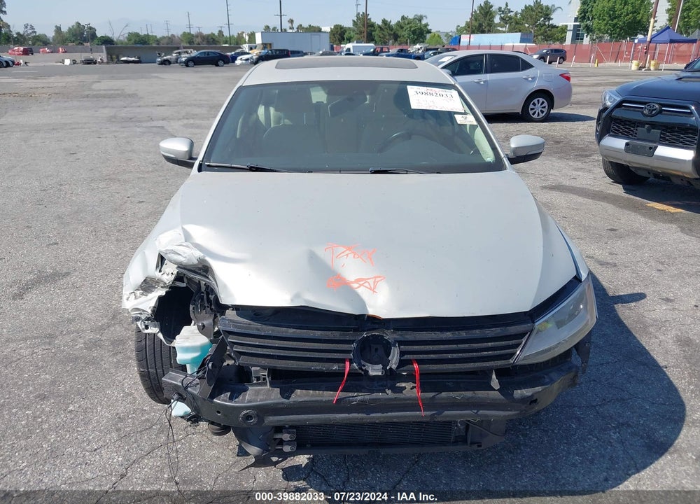 2011 VOLKSWAGEN JETTA 2.5L SE VIN: 3VWDZ7AJ8BM328805