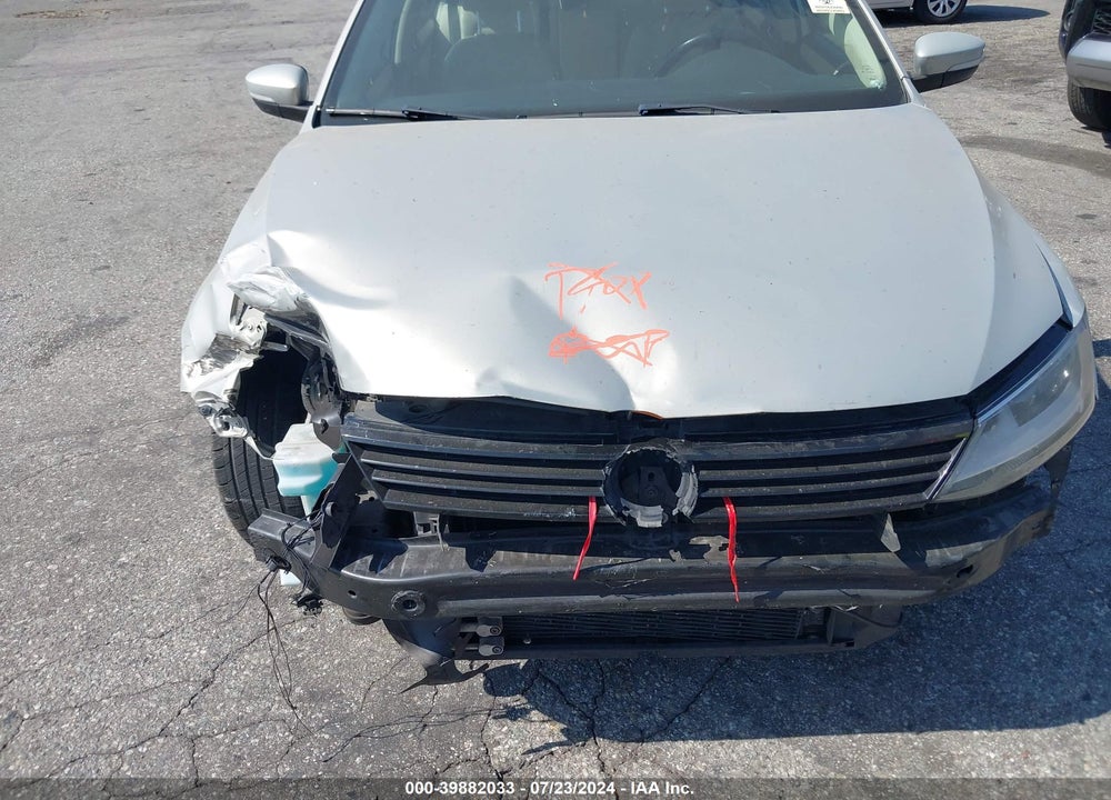 2011 VOLKSWAGEN JETTA 2.5L SE VIN: 3VWDZ7AJ8BM328805