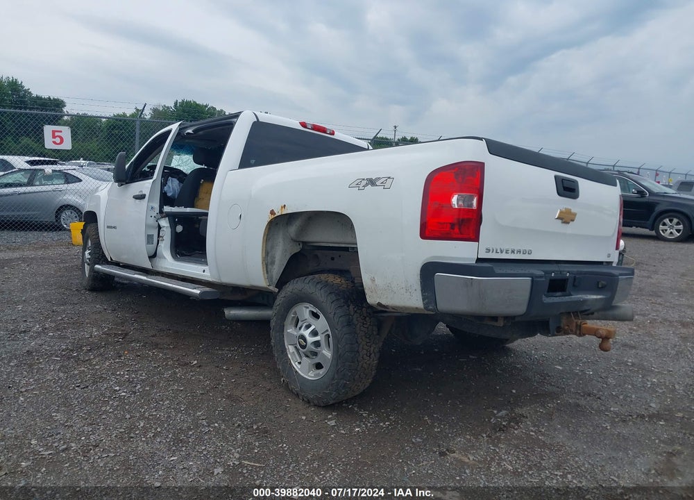 2014 CHEVROLET SILVERADO 2500HD LT VIN: 1GC1KXC88EF152265