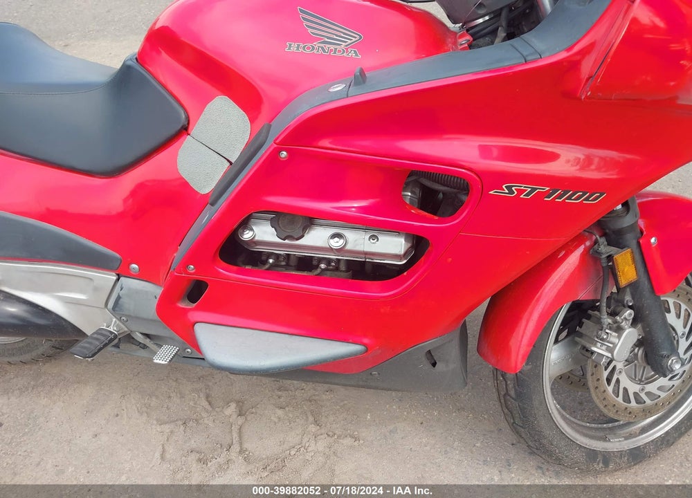 1997 HONDA ST1100 VIN: JH2SC2606VM700227