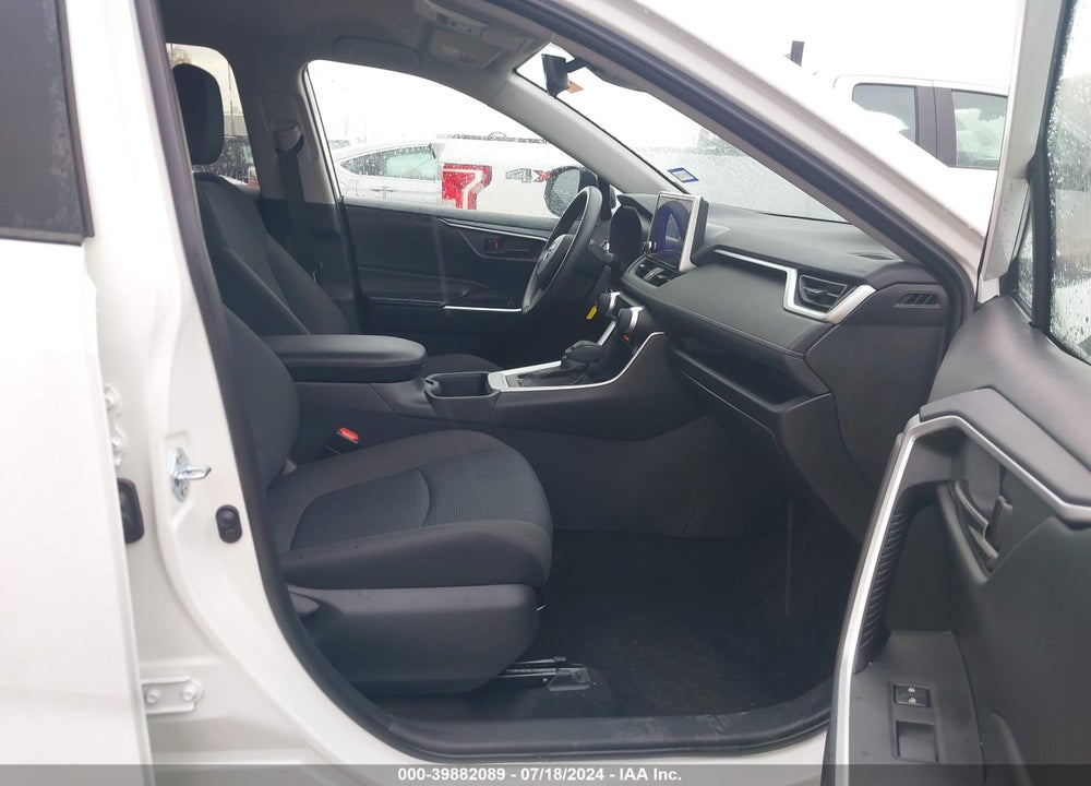 2024 TOYOTA RAV4 LE VIN: 2T3F1RFV1RC415840