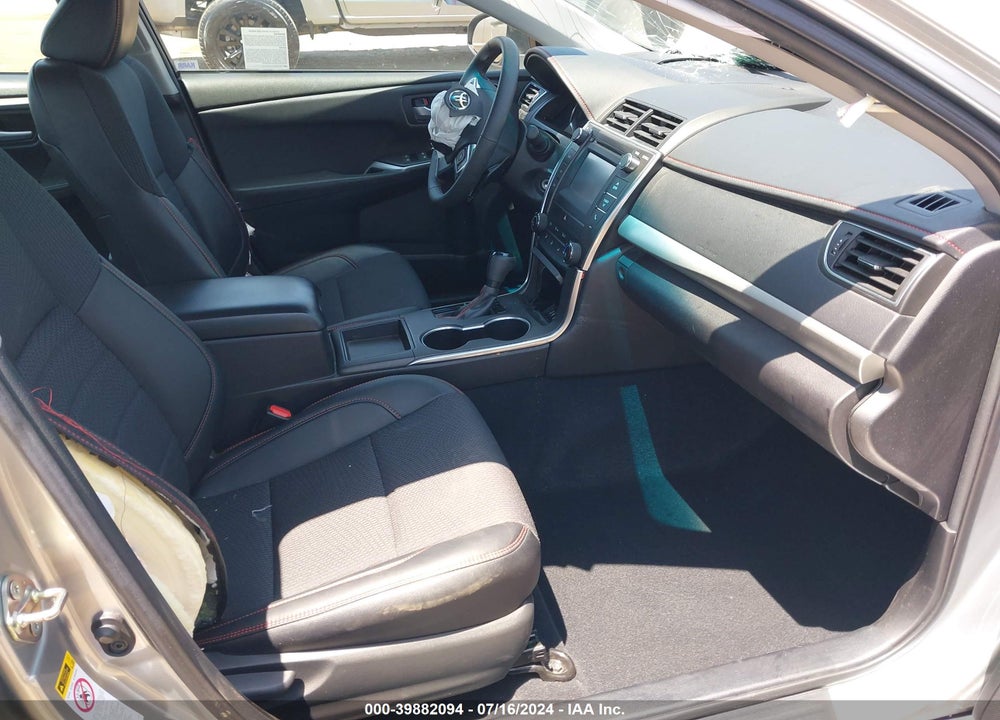 2016 TOYOTA CAMRY SE VIN: 4T1BF1FK3GU256752