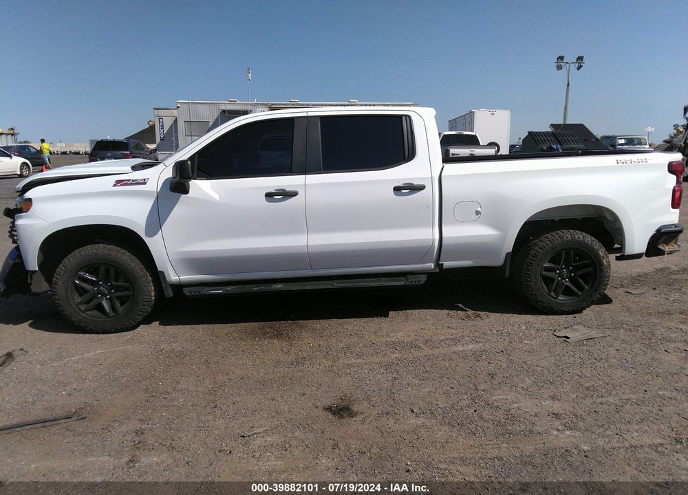 2020 CHEVROLET SILVERADO 1500 4WD STANDARD BED CUSTOM TRAIL BOSS VIN: 1GCPYCEF1LZ327481