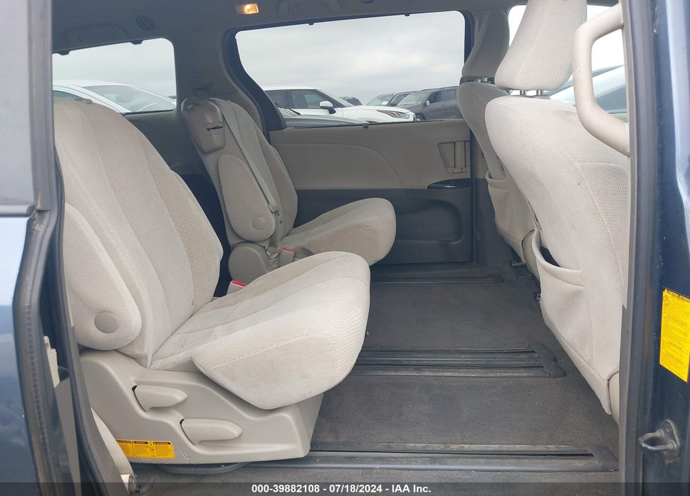 2013 TOYOTA SIENNA LE V6 8 PASSENGER VIN: 5TDKK3DC6DS376441
