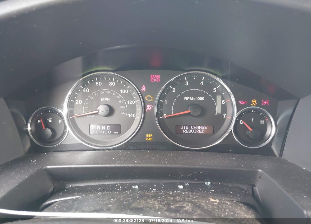 2008 JEEP COMMANDER SPORT VIN: 1J8HG48K78C132462