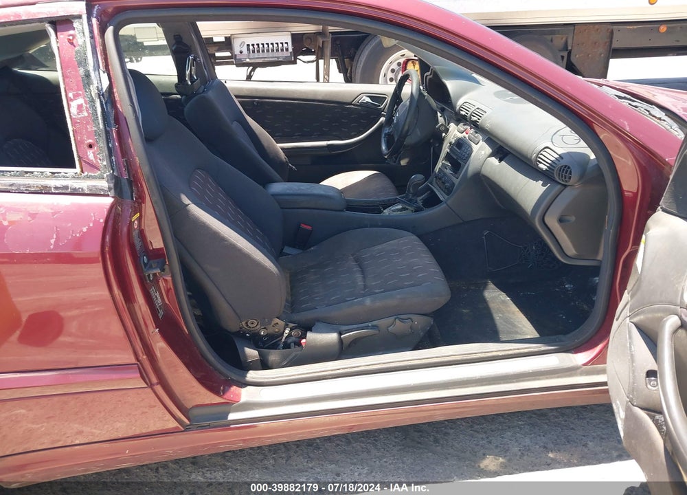 2002 MERCEDES-BENZ C 230 VIN: WDBRN47J42A237794