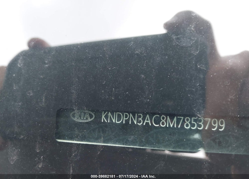 2021 KIA SPORTAGE EX VIN: KNDPN3AC8M7853799