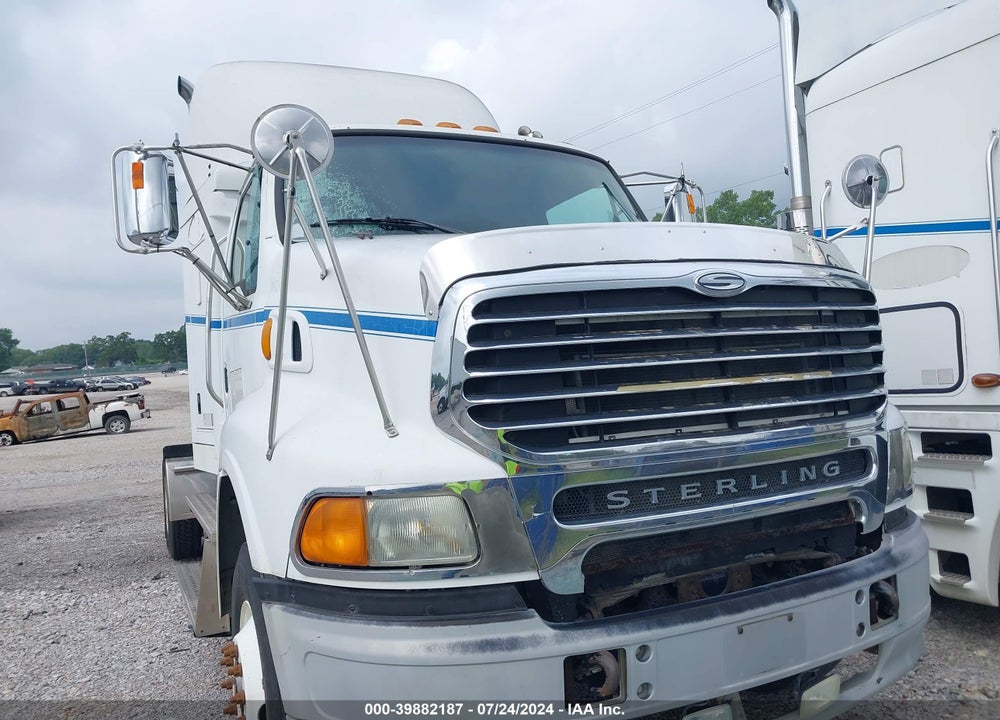 2007 STERLING TRUCK L 8500 VIN: 2FWBAWDJ27AY22910