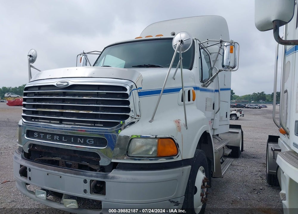 2007 STERLING TRUCK L 8500 VIN: 2FWBAWDJ27AY22910