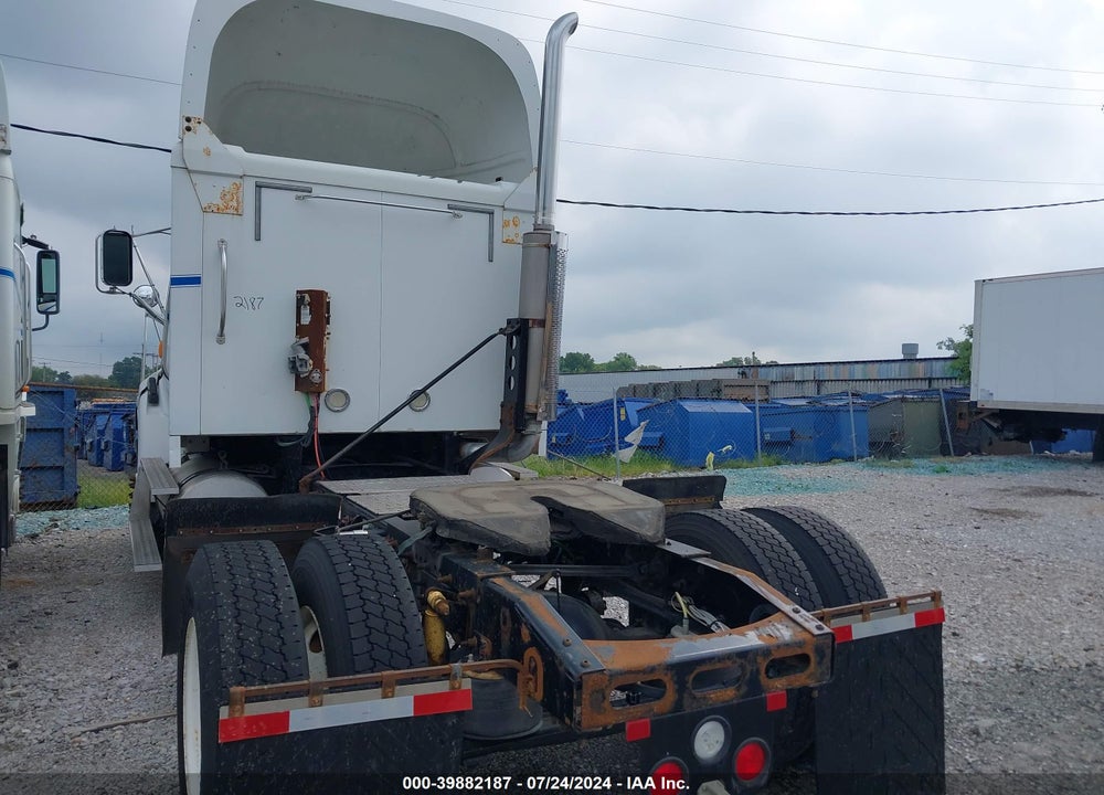 2007 STERLING TRUCK L 8500 VIN: 2FWBAWDJ27AY22910