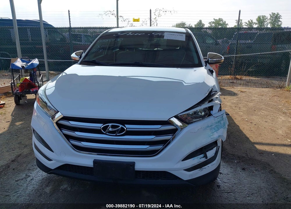 2017 HYUNDAI TUCSON SE VIN: KM8J23A46HU276894