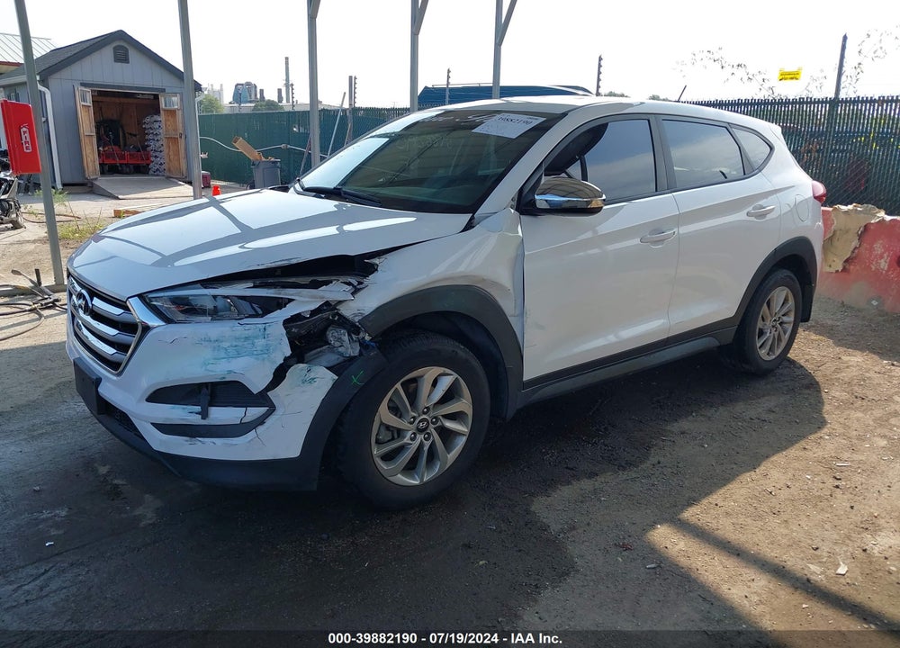 2017 HYUNDAI TUCSON SE VIN: KM8J23A46HU276894