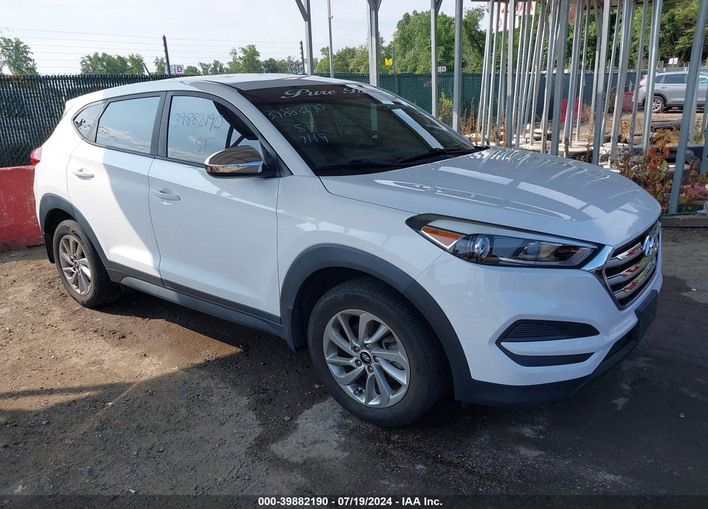 2017 HYUNDAI TUCSON SE VIN: KM8J23A46HU276894