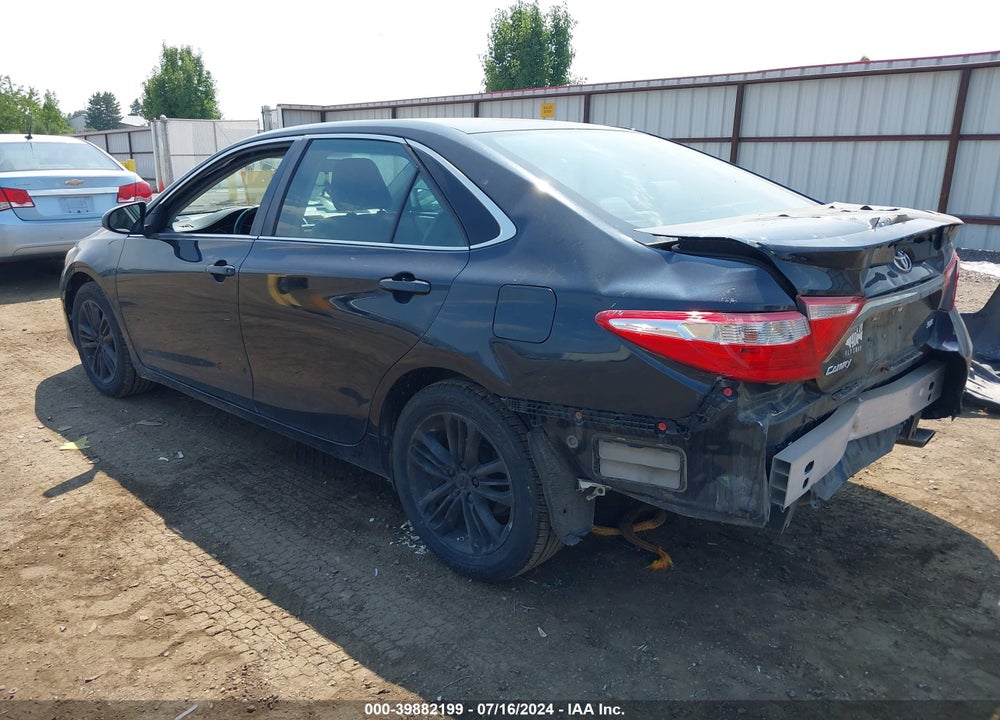 2015 TOYOTA CAMRY SE VIN: 4T1BF1FK1FU064034