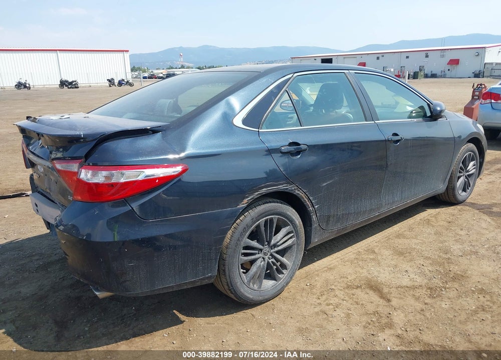 2015 TOYOTA CAMRY SE VIN: 4T1BF1FK1FU064034