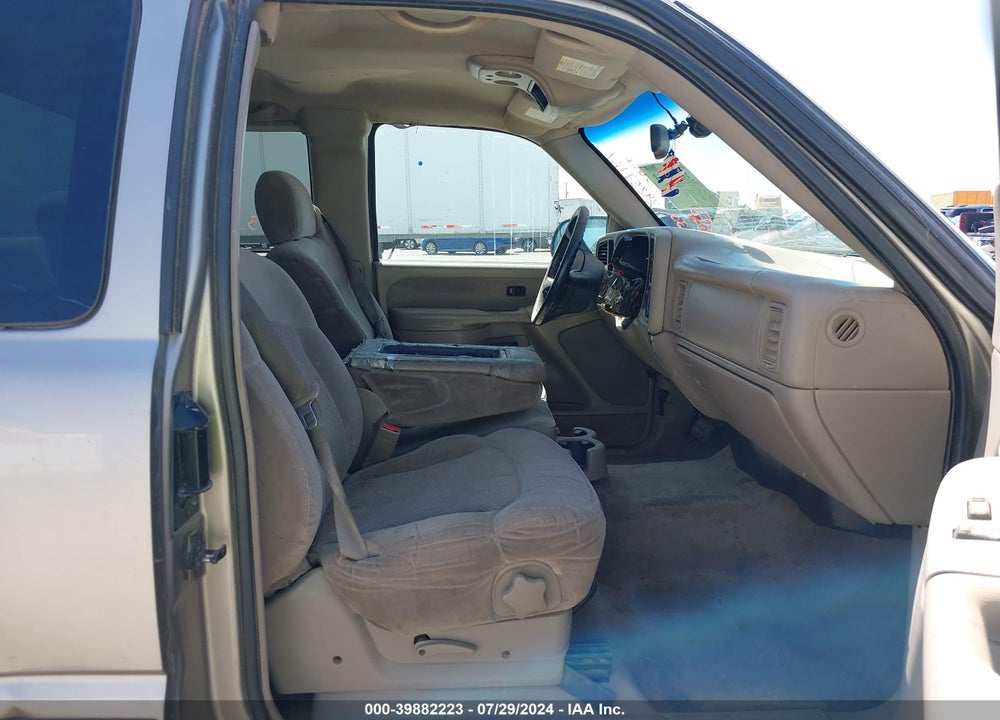 2002 CHEVROLET SILVERADO 1500 LS VIN: 1GCEC19T22Z293303