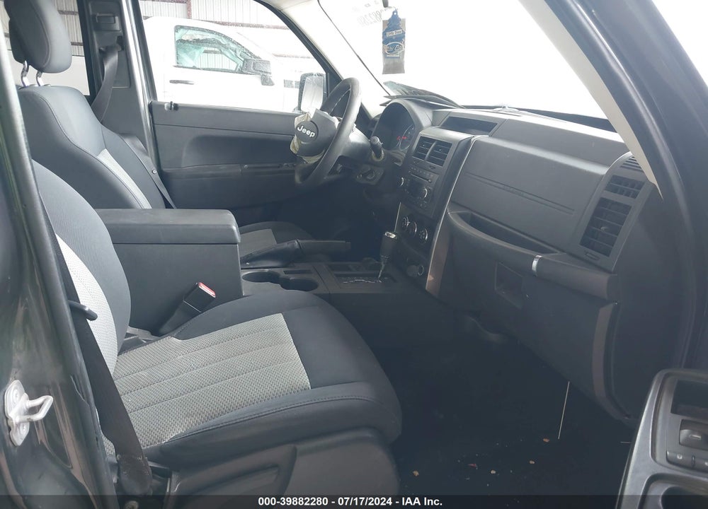 2010 JEEP LIBERTY SPORT VIN: 1J4PN2GK6AW136113