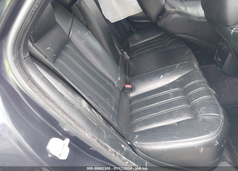 2017 CHRYSLER 300 300S VIN: 2C3CCABG4HH668027