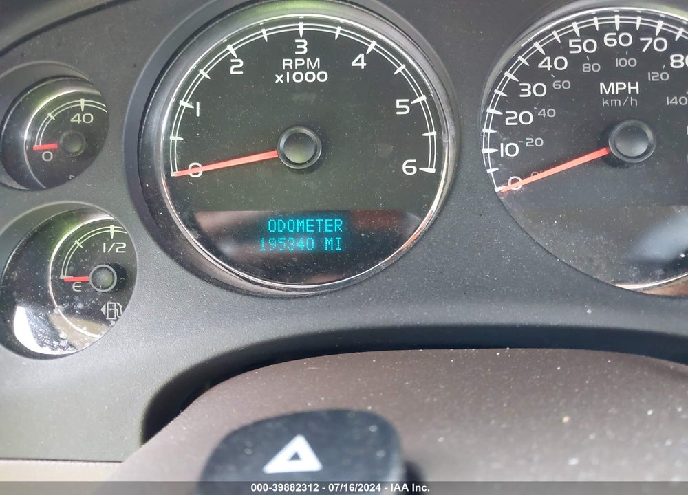 2011 GMC YUKON SLT VIN: 1GKS1CE04BR291749