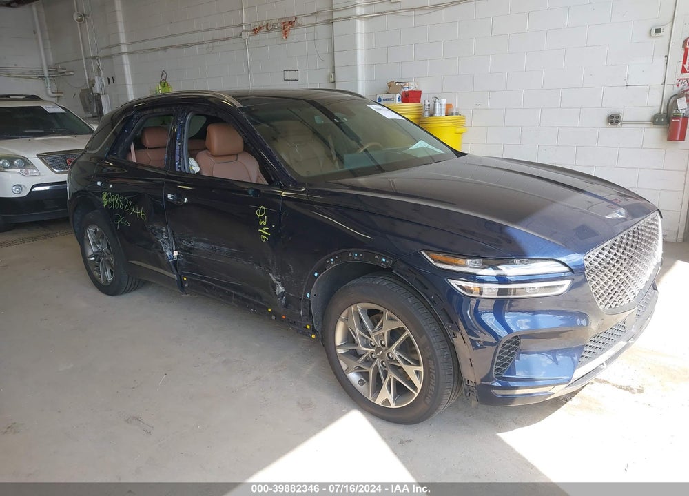 2022 GENESIS GV70 2.5T AWD VIN: KMUMADTB4NU039304