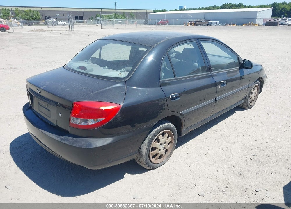 2005 KIA RIO VIN: KNADC125956378455