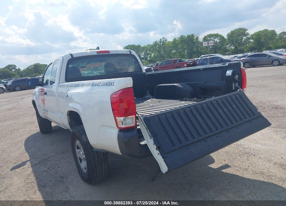 2017 TOYOTA TACOMA SR VIN: 5TFRX5GN3HX084089