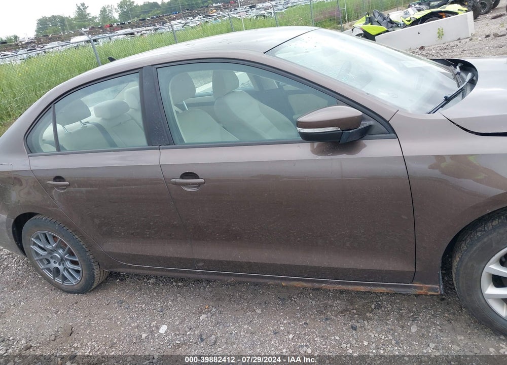 2011 VOLKSWAGEN JETTA 2.5L SE VIN: 3VWDX7AJ7BM325075