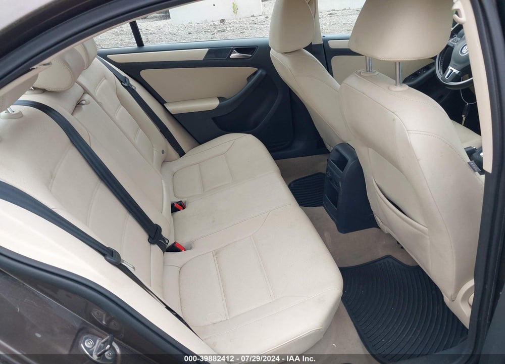 2011 VOLKSWAGEN JETTA 2.5L SE VIN: 3VWDX7AJ7BM325075