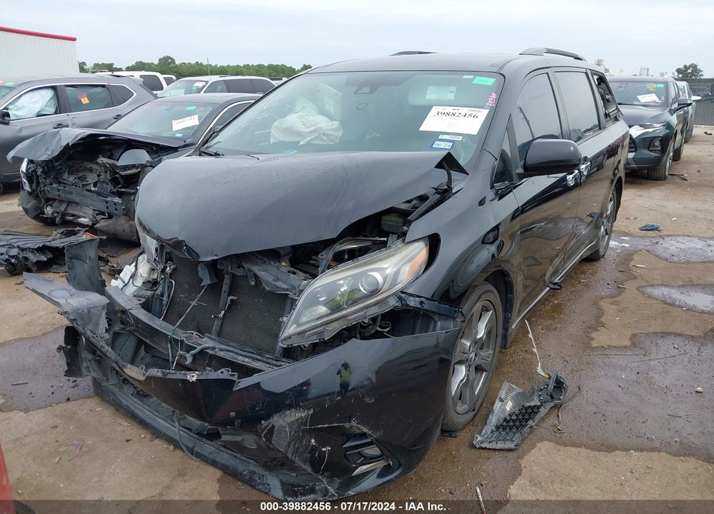 2018 TOYOTA SIENNA SE 8 PASSENGER VIN: 5TDXZ3DC5JS915399