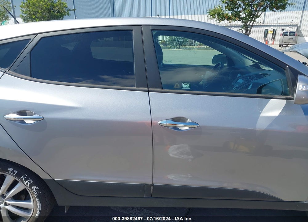 2012 HYUNDAI TUCSON LIMITED VIN: KM8JU3AC7CU468139