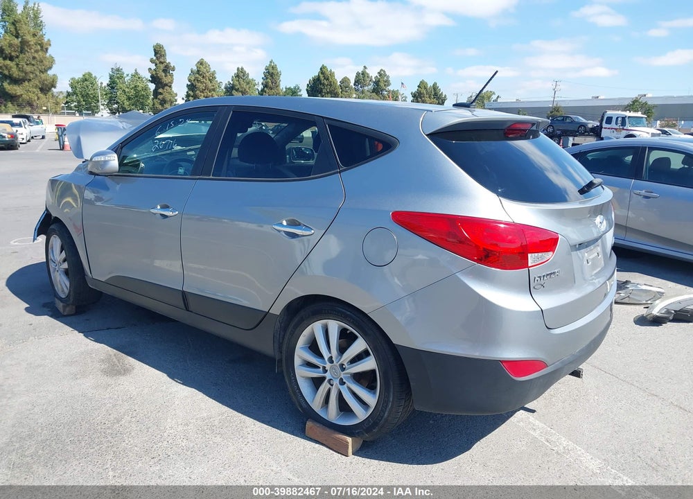 2012 HYUNDAI TUCSON LIMITED VIN: KM8JU3AC7CU468139
