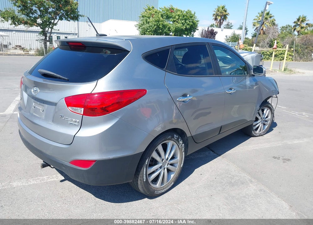 2012 HYUNDAI TUCSON LIMITED VIN: KM8JU3AC7CU468139