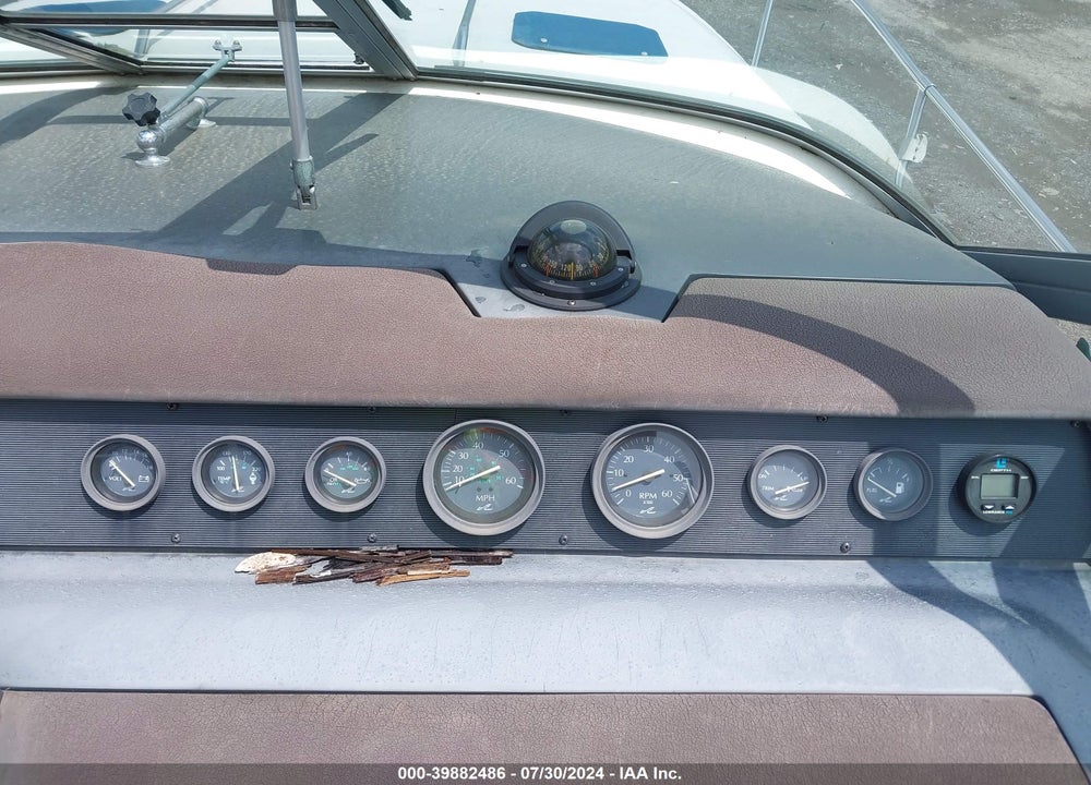1991 SEA RAY SUNDANCER VIN: SERM8361H091