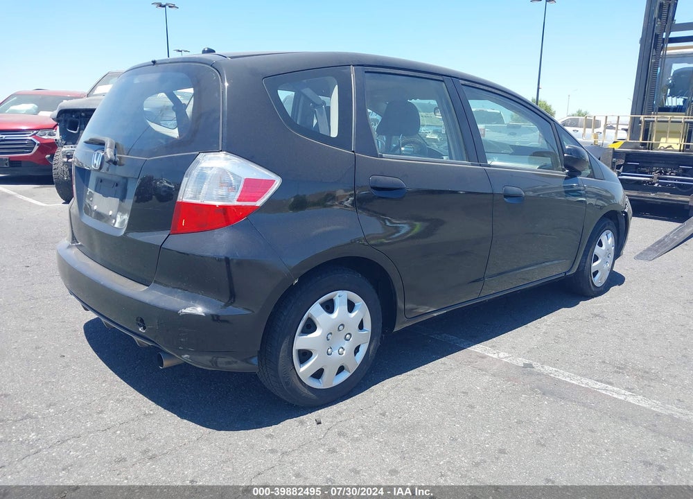 2012 HONDA FIT VIN: JHMGE8H39CC030371