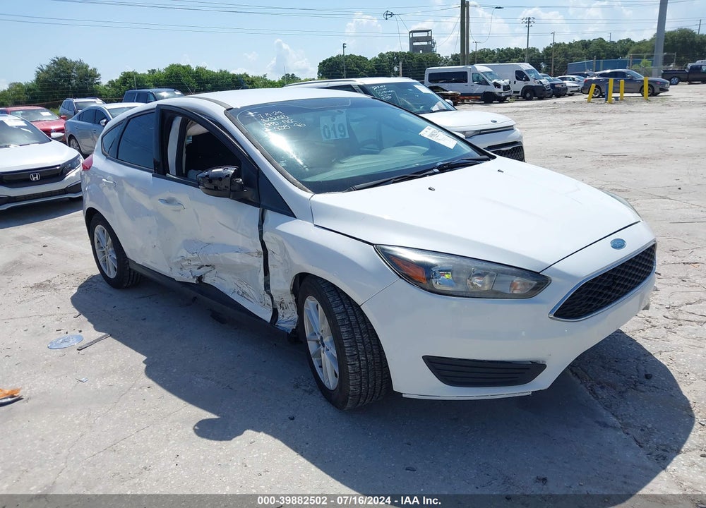 2017 FORD FOCUS SE VIN: 1FADP3K26HL331338