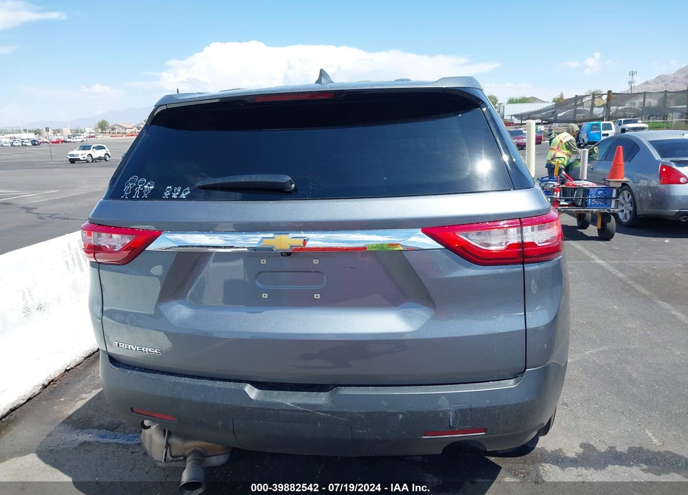 2021 CHEVROLET TRAVERSE FWD LS VIN: 1GNERFKW5MJ228826