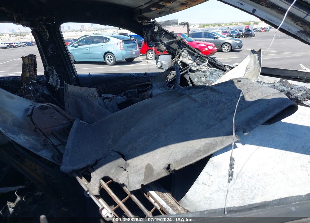 2021 CHEVROLET TRAVERSE FWD LS VIN: 1GNERFKW5MJ228826